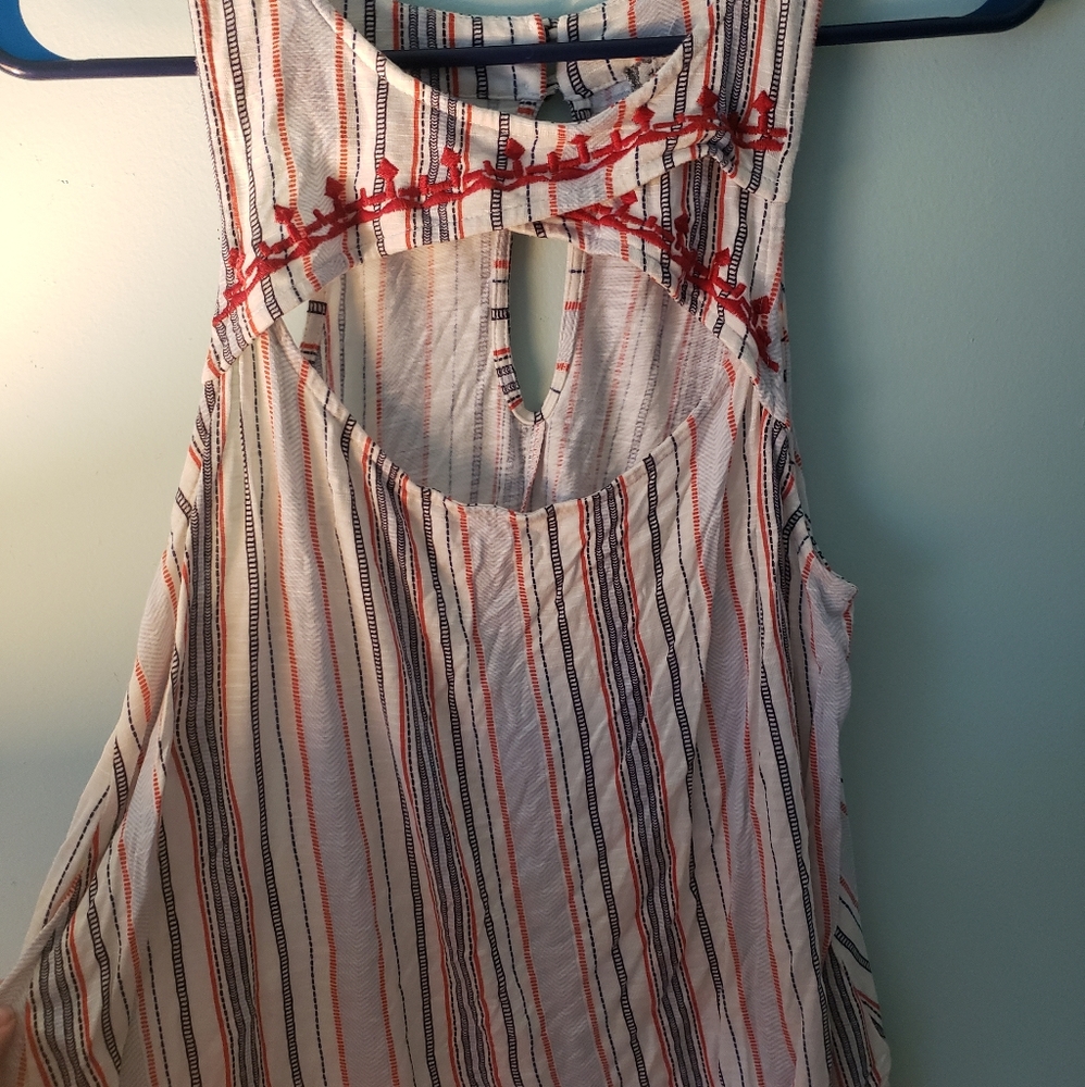Striped/embroidery flowy top.